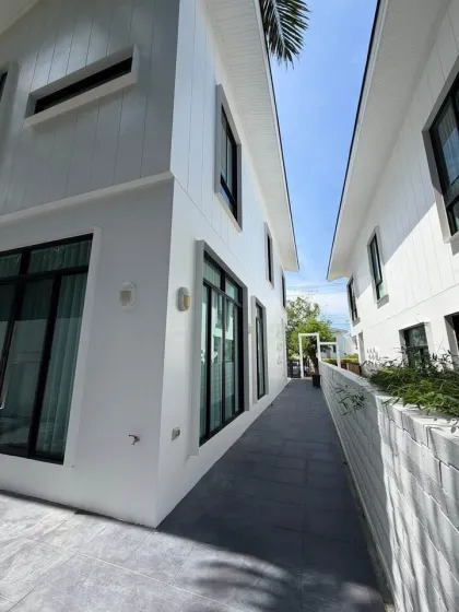Moderne 2-Zimmer-Haus zur Miete in Koh Kaew