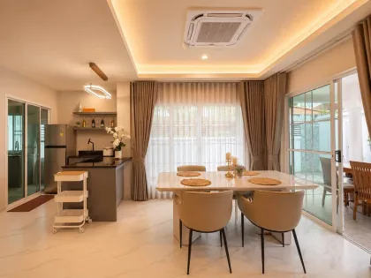 Вилла с 3 спальнями и бассейном в аренду в Land & House Chalong Park