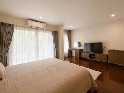 Вилла с 3 спальнями и бассейном в аренду в Land & House Chalong Park