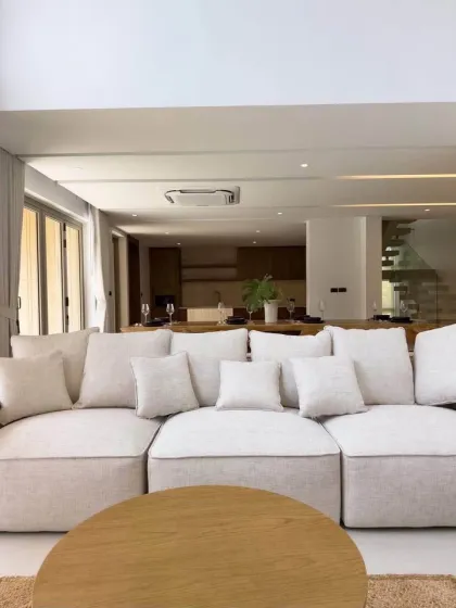 Lake View Pool Villa with 4 Bedrooms and 5 Bathrooms for Rent in Chalong