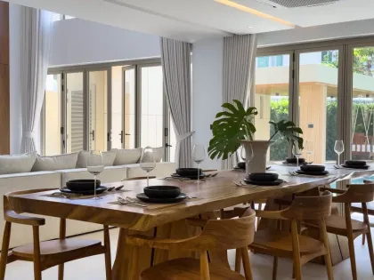 Lake View Pool Villa with 4 Bedrooms and 5 Bathrooms for Rent in Chalong