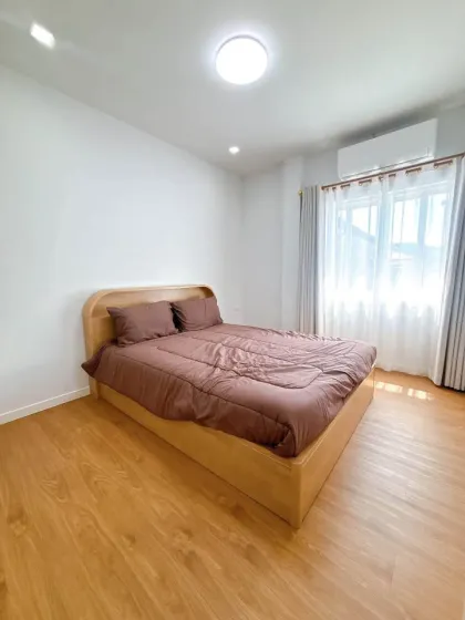 Villa moderna de 4 habitaciones en Mana Kathu Lake en alquiler