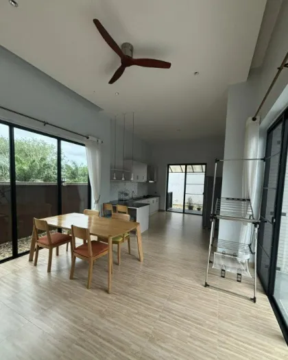 Вилла с 2 спальнями и бассейном в аренду в Poom Villa, Теп Красатри