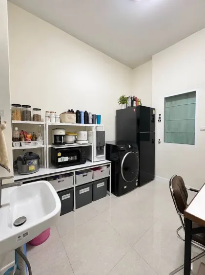 Villa de 3 Habitaciones con Gran Jardín en Alquiler en Phuket Villa Chaofa
