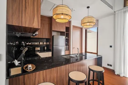Moderne 3-Zimmer-Poolvilla zur Miete in Si Sunthon, Phuket