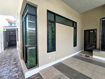 Таунхаус с 3 спальнями в аренду в Пхукет Таун, Srisuchat Grandview Village