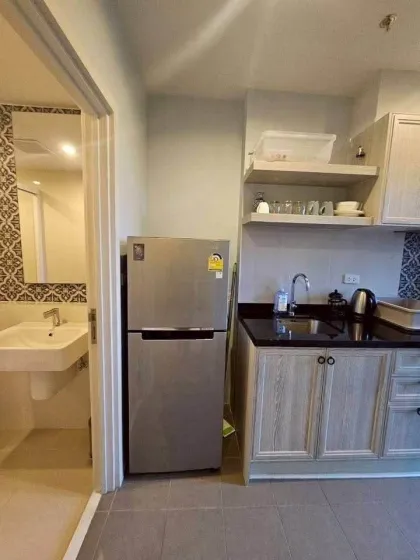 Condo moderne 1 chambre avec vue sur piscine à The Base Height Phuket