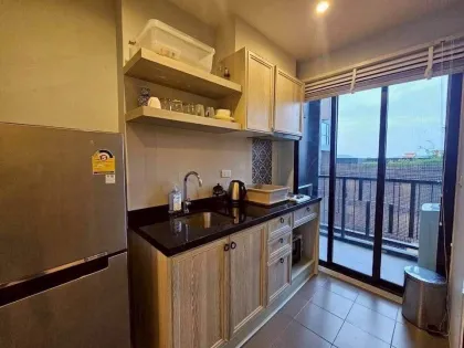 Condo moderne 1 chambre avec vue sur piscine à The Base Height Phuket