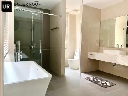 Spacious 5-Bedroom Pool Villa for Rent in Laguna Phuket