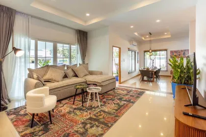 Villa privada con piscina de 3 dormitorios y 3 baños en alquiler en Thalang