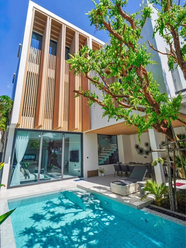 Luxury 3-Bedroom Pool Villa with Sea & Big Buddha Views in Chalong