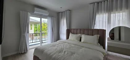 บ้านวิลล่าครอบครัว 3 ห้องนอนหรูให้เช่าในซารันสิริ เกาะแก้ว