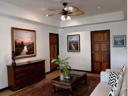 Geräumige 4-Schlafzimmer Familienvilla mit Pool in Palm Hill Vista, Kathu