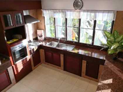 Geräumige 4-Schlafzimmer Familienvilla mit Pool in Palm Hill Vista, Kathu