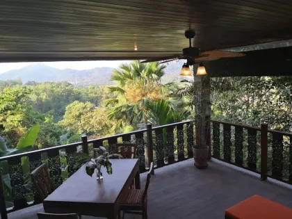 Geräumige 4-Schlafzimmer Familienvilla mit Pool in Palm Hill Vista, Kathu