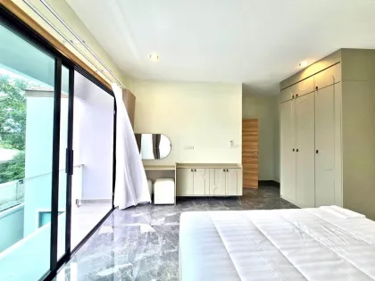 Nagelneue 3-Schlafzimmer Villa mit Privatpool zur Miete in Chalong