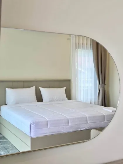 Nagelneue 3-Schlafzimmer Villa mit Privatpool zur Miete in Chalong