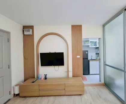 Modern 1-Bedroom Pool View Condo at D Condo Creek, Kathu