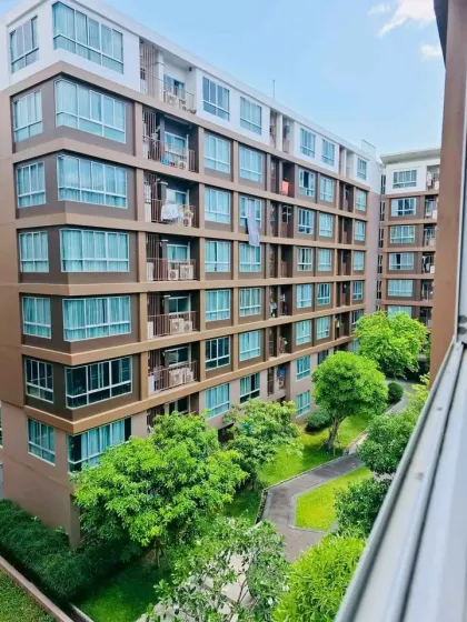 Modern 1-Bedroom Pool View Condo at D Condo Creek, Kathu