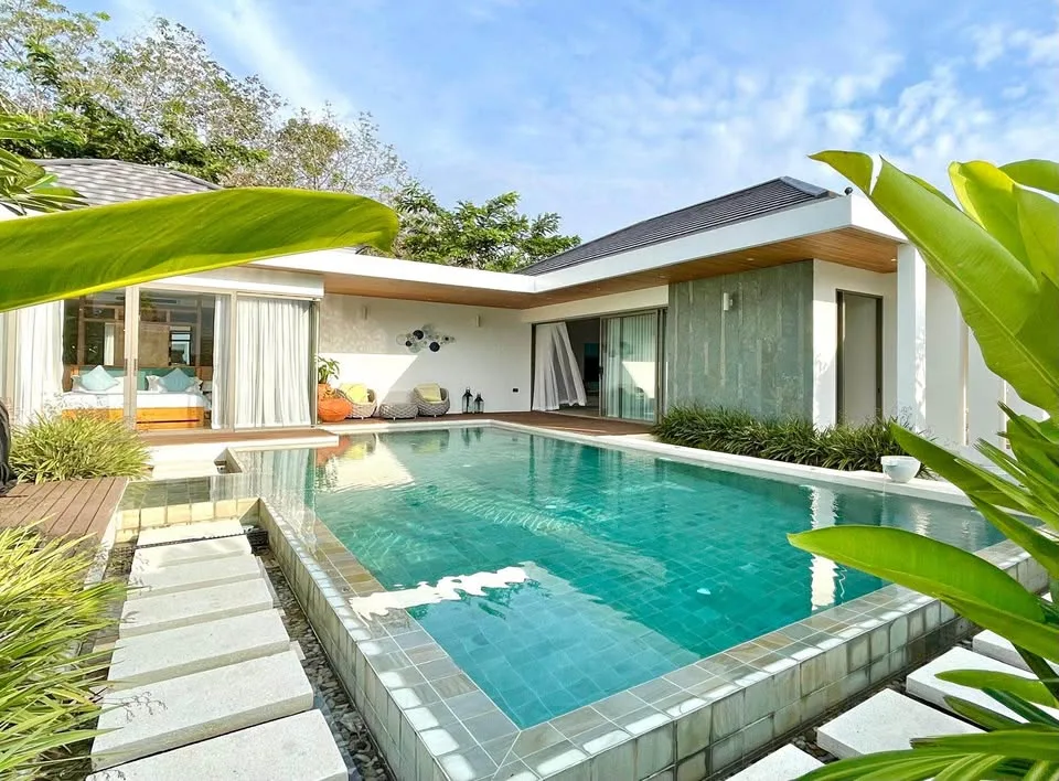 Moderne luxuriöse Bali-Villa mit eigenem Pool in Pasak, Cherngtalay