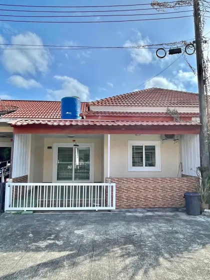 Двухкомнатный таунхаус с 2 ванными в The Rich Laem Hin Village, Пхукет Таун