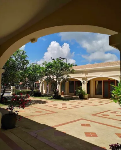 Modern 80 SQ.M Office for Rent at Plaza Del Mar