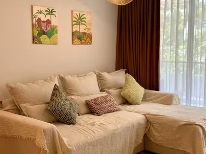 Laguna Beachside: 2 спальни у пляжа в Бангтао, 200 м