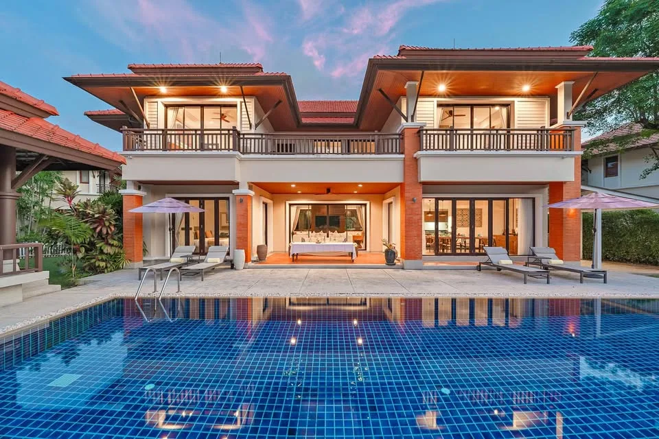 Вилла с 4 спальнями в аренду в Laguna Village Residence Phase 2, Чернг Талай