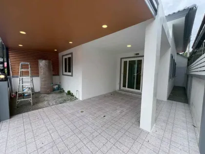 Аренда таунхауса 2 спальни и 2 ванные в The Rich Villa 2, Чалонг