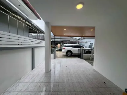 Аренда таунхауса 2 спальни и 2 ванные в The Rich Villa 2, Чалонг