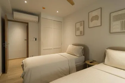 Luminoso apartamento de 2 habitaciones en Laguna Beachside Residences