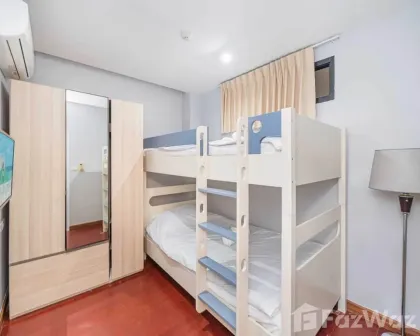 Frisch renovierte 2-Zimmer-Wohnung nahe Nai Harn Strand