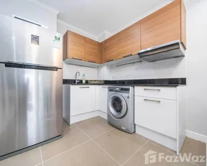 Frisch renovierte 2-Zimmer-Wohnung nahe Nai Harn Strand