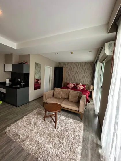 Appartement 1 chambre à louer au Deck Condo, plage de Patong