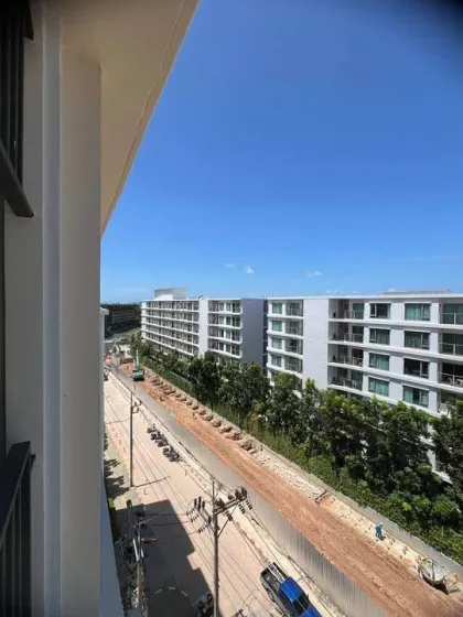 Стильная 1-комнатная квартира в The Base Rise Phuket, центр города