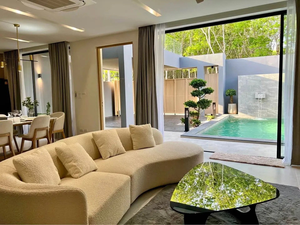 Villa à louer avec 3 chambres et piscine privée à Pasak, Phuket