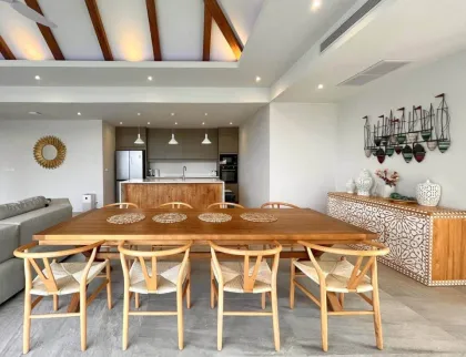 Villa de luxe moderne style Bali avec piscine privée à Cherngtalay