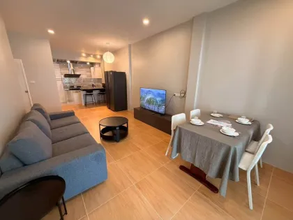 3-Zimmer Doppelhaushälfte zur Miete in Chalong, Phuket