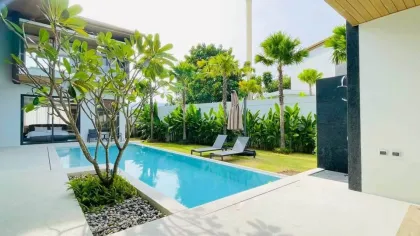 Exclusive 5-Bedroom Luxury Family Pool Villa Near BISP Phuket