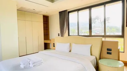 Exclusive 5-Bedroom Luxury Family Pool Villa Near BISP Phuket