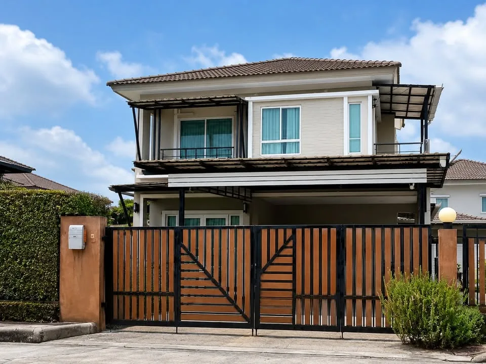 3 спальни, 3 ванные: семейный дом в аренду в Kathu-Patong Estate