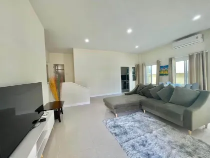 Вилла с 3 спальнями и 2 ванными в аренду в Villa Chaofa 2, Вичит