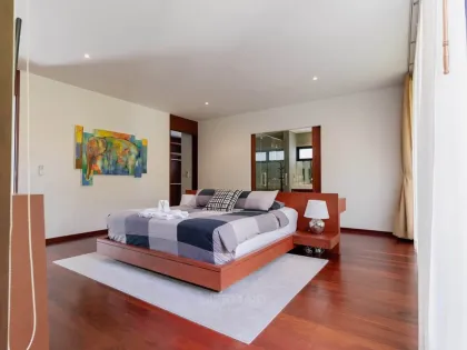 Villa 4 chambres avec vue sur terrain de golf à Kathu
