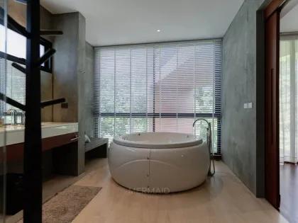 Villa 4 chambres avec vue sur terrain de golf à Kathu
