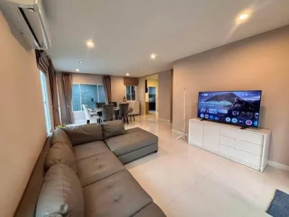 Apartamento Esquinero de 3 Hab. y 3 Baños en Passorn Koh Keaw, Phuket