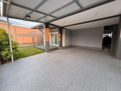 Apartamento Esquinero de 3 Hab. y 3 Baños en Passorn Koh Keaw, Phuket