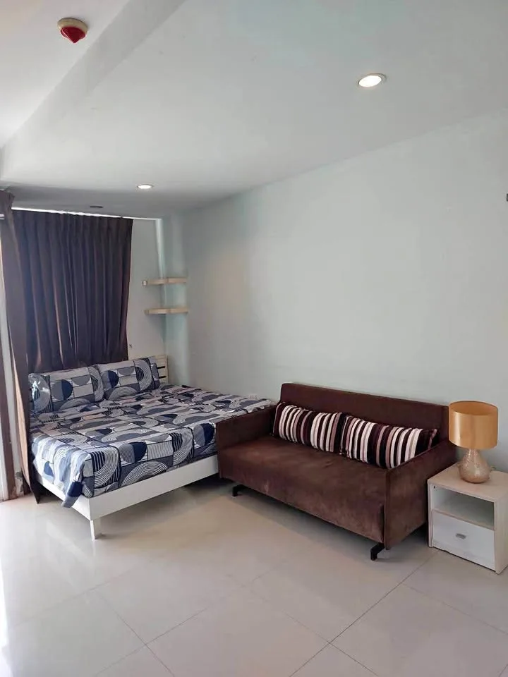 Apartamento de 1 Dormitorio en Alquiler en The Bell Condo Chalong