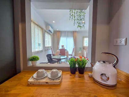 Villa de 3 Dormitorios y 3 Baños en Alquiler en Anasiri Pakhlok, Thalang