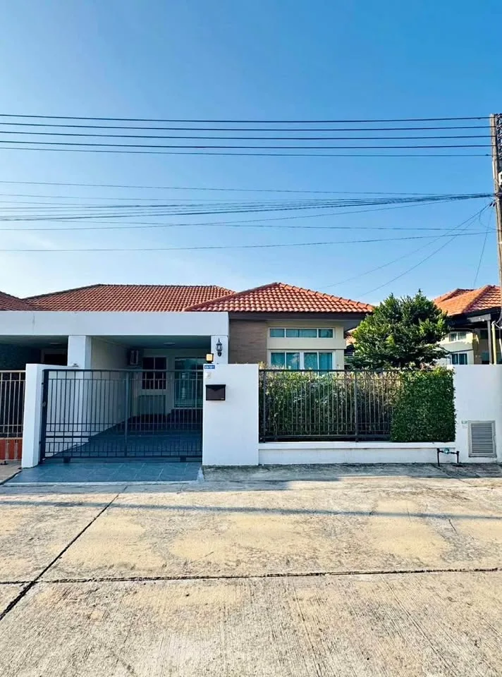 Villa 3 Chambres à Louer à Phuket Villa Chaofah 2