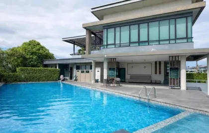 Современная вилла в английском стиле с 3 спальнями рядом с BIS Phuket